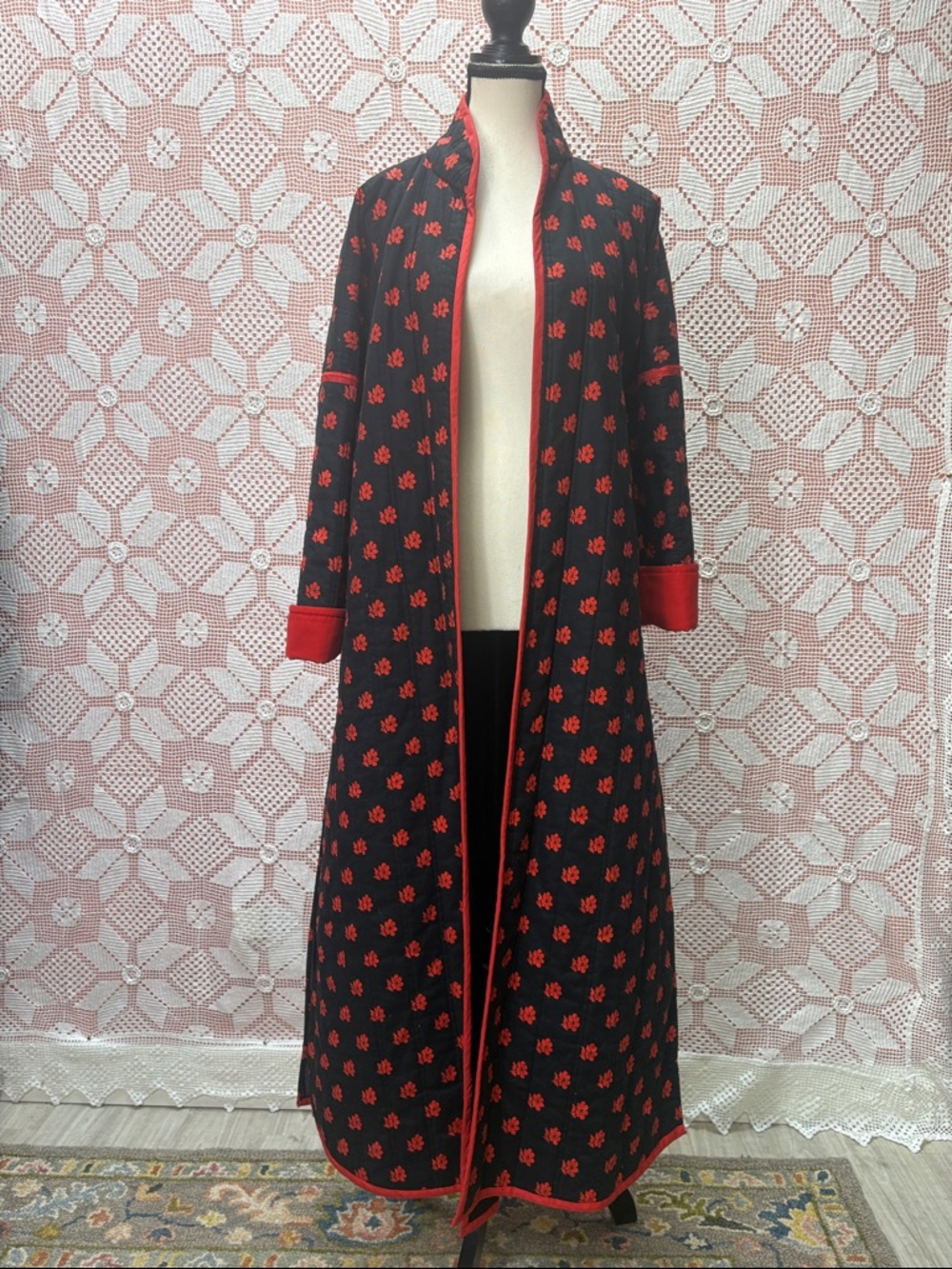 Vintage Black & Red Floral Quilted Duster Robe – Gothic Prairie - Picture 10 of 13